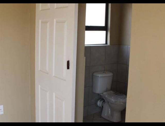 3 BEDROOM HOUSE FOR SALE IN CRYSTAL PARK